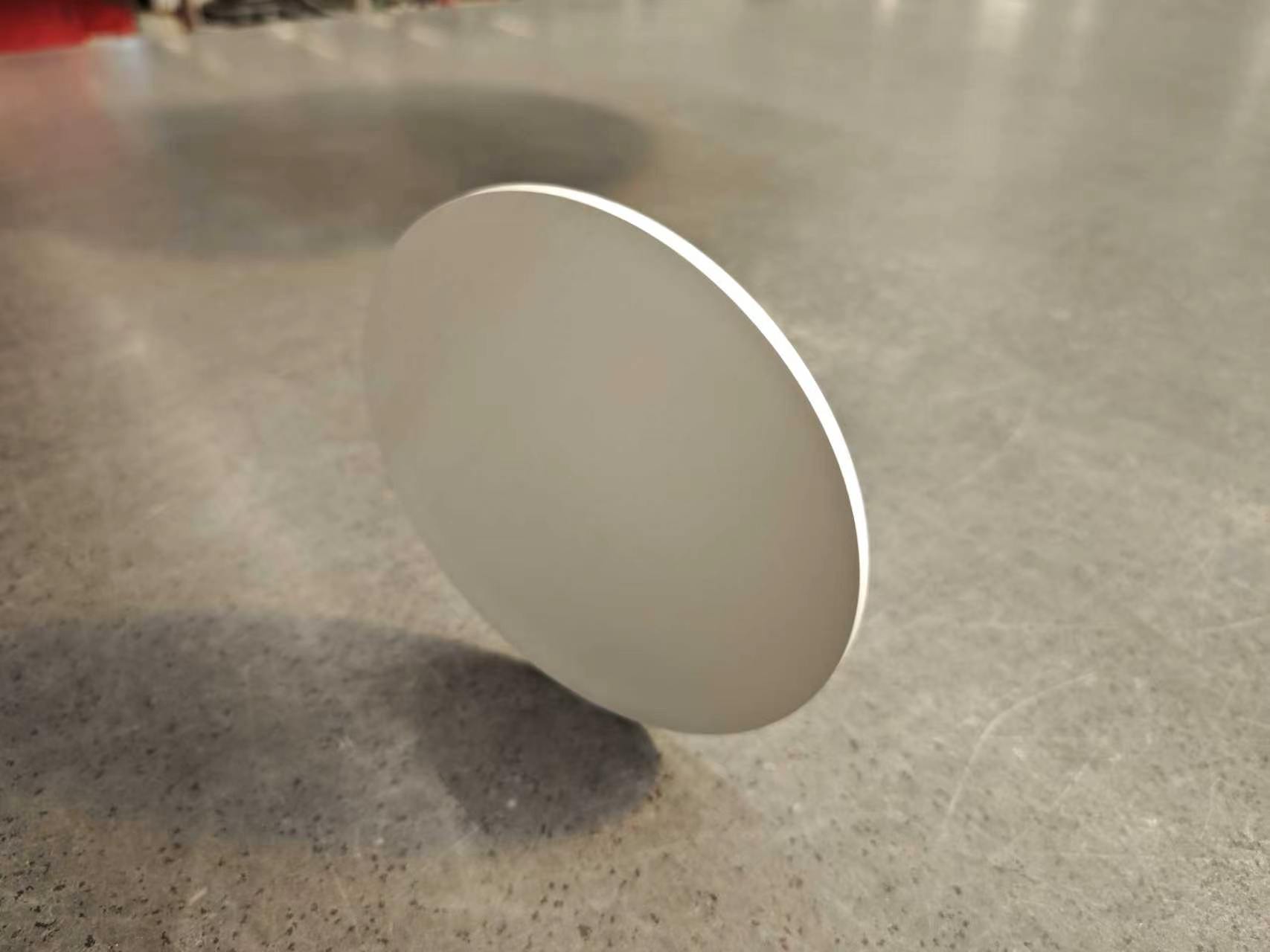 Thin precision-cut aluminum blank edge